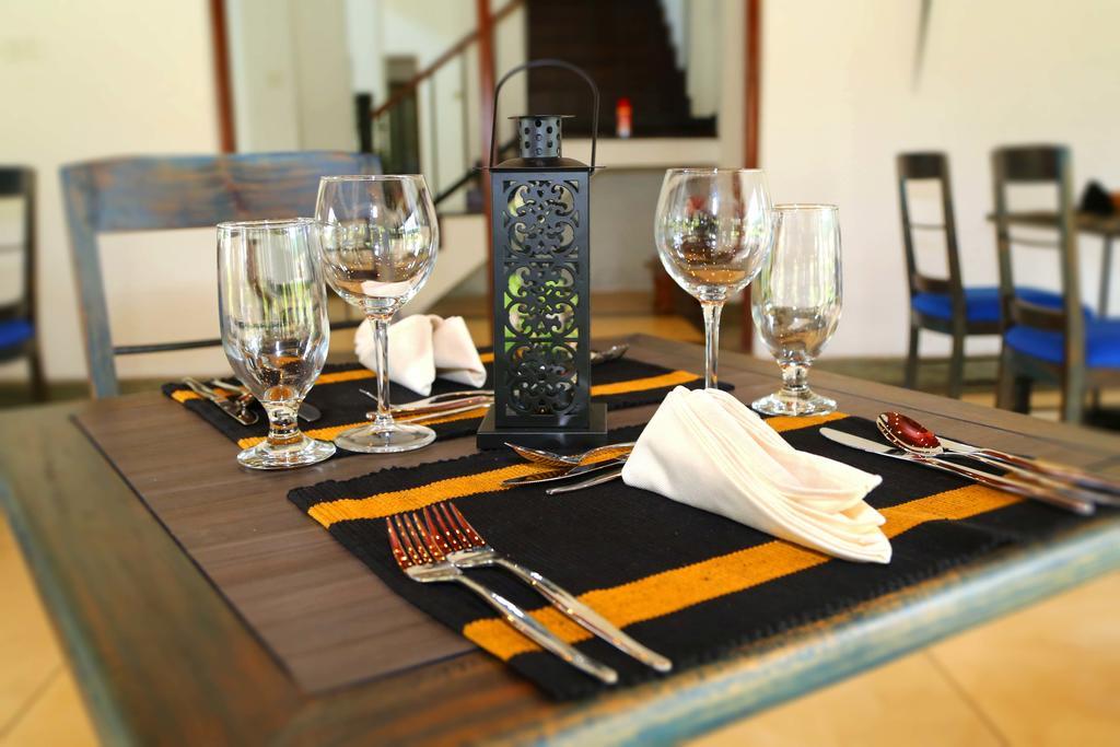 Hotel Tranquil Negombo Boutique Exterior foto