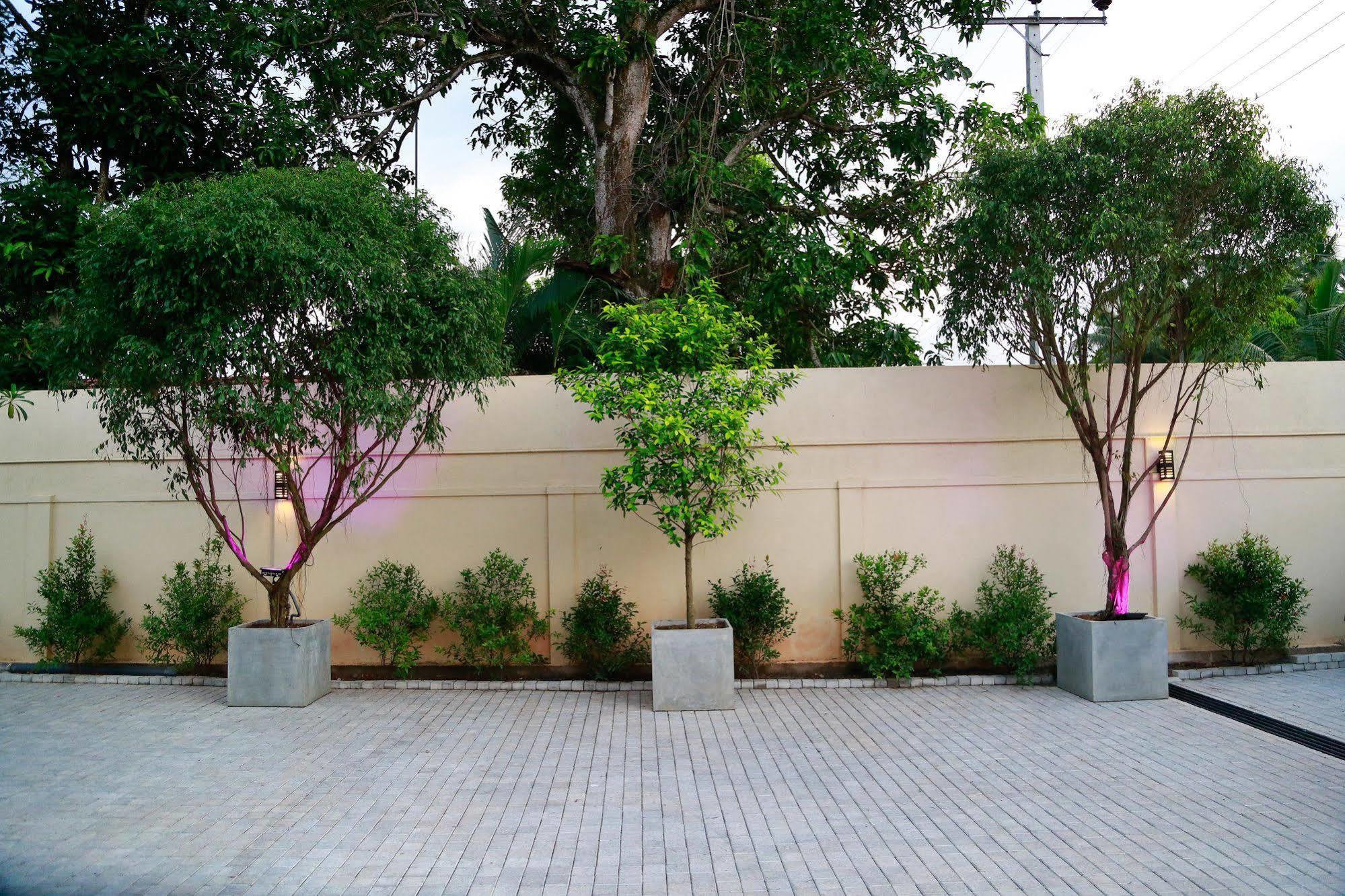 Hotel Tranquil Negombo Boutique Exterior foto