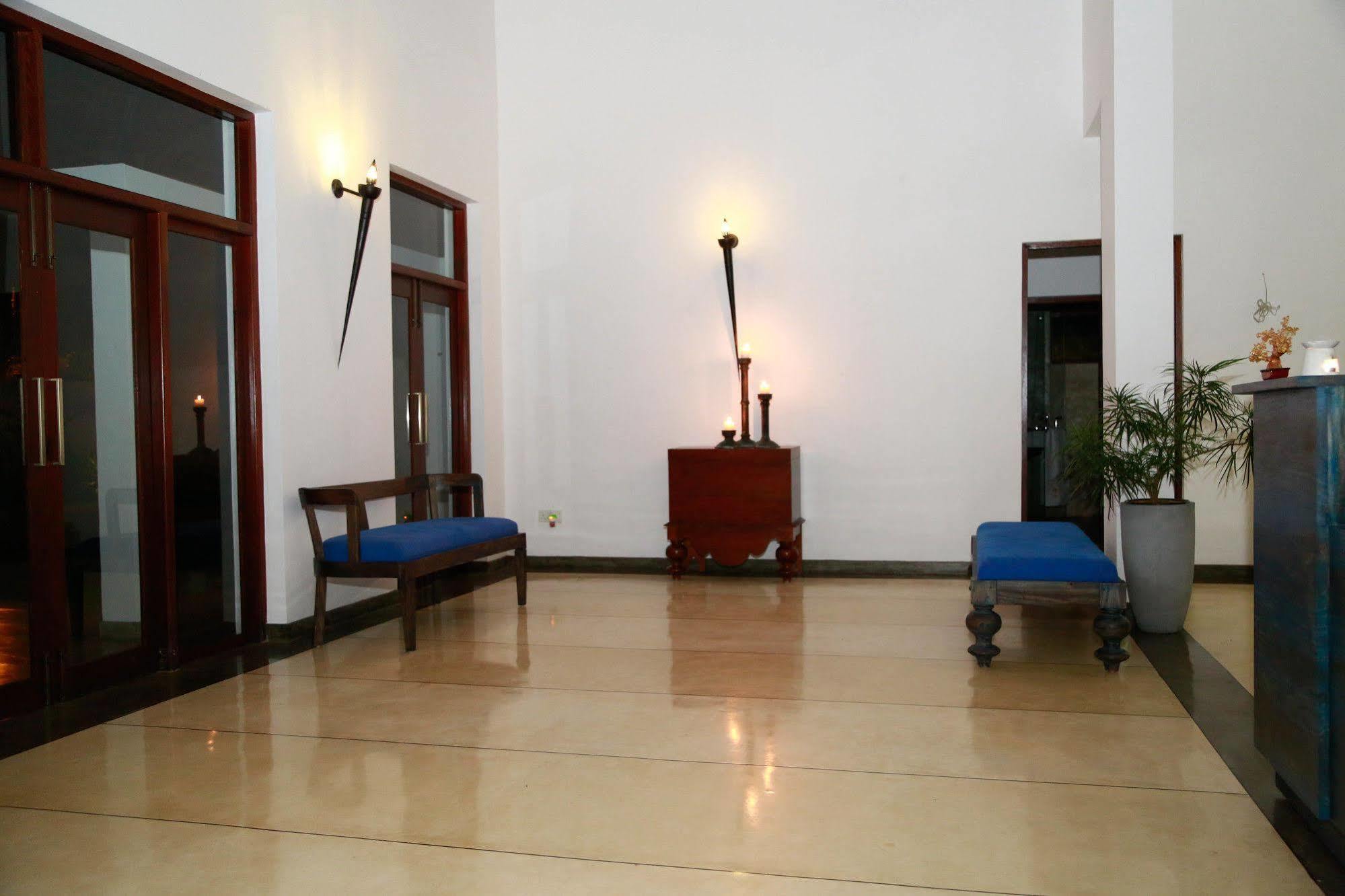 Hotel Tranquil Negombo Boutique Exterior foto