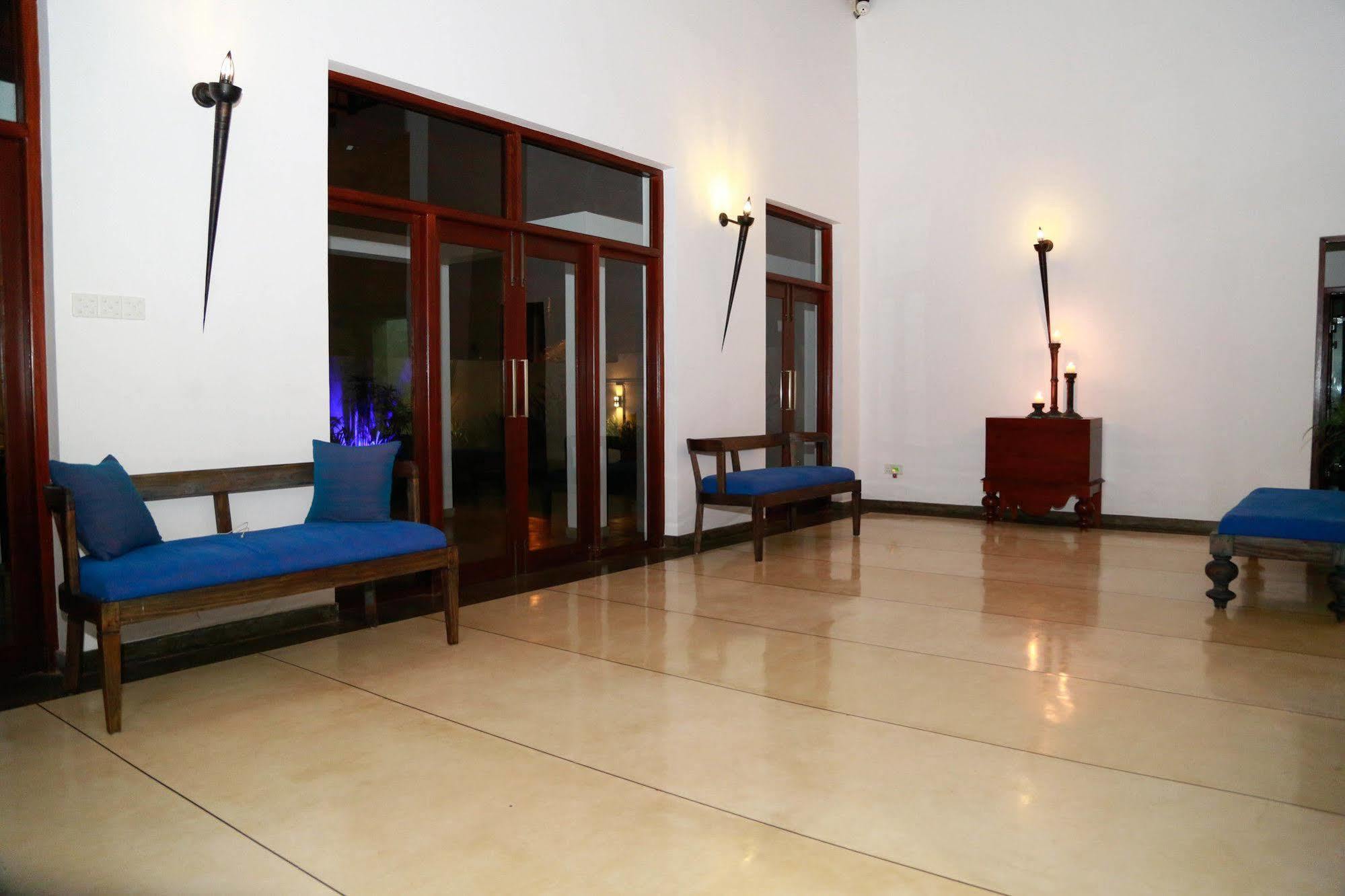 Hotel Tranquil Negombo Boutique Exterior foto